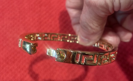 Thick Gold Bracelet, Greek Theme, with clasp